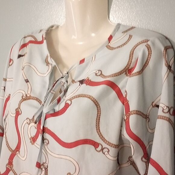 - Baby blue chain detail blouse from a collection with electric wrist - Picture 3 of 13